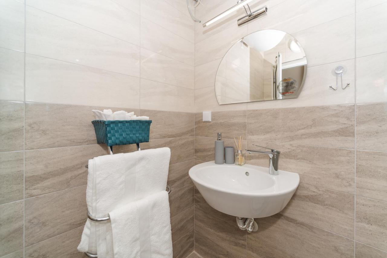 Alma Apartment - Stylish 1Bd Flat With Balcony By Flat Mаnager Plovdiv Exterior foto